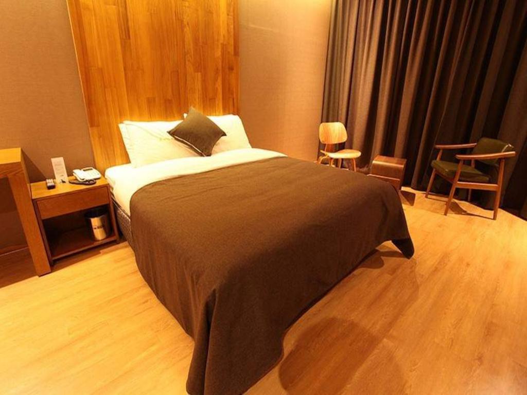 Hotel Rich Goyang Ruang foto